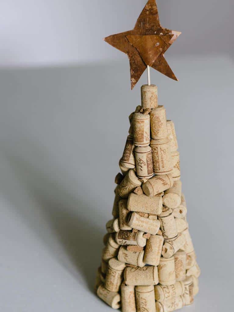 Idei alternative pentru Bradul de Craciun 23 Idei alternative pentru Bradul de Craciun 23